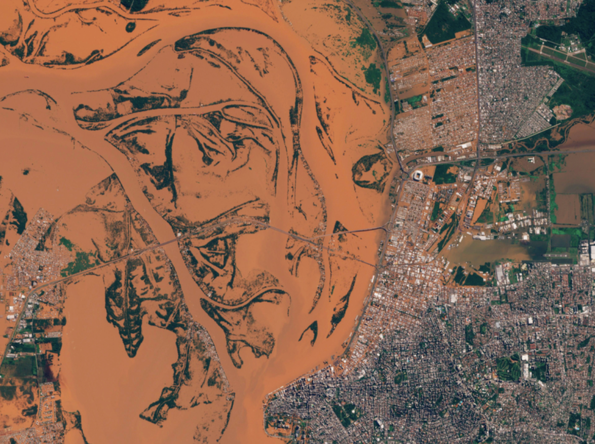 Imagem de satélite mostra parte de Porto Alegre submersa por conta das fortes chuvas